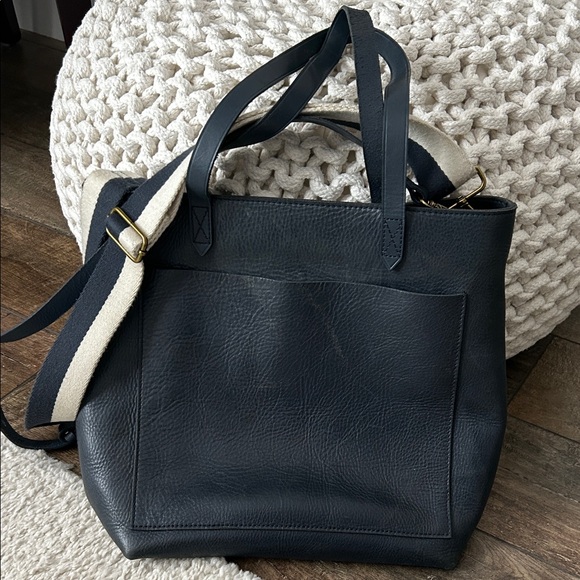 Madewell zip-top transport tote. Navy. - Picture 3 of 7